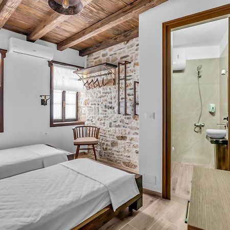 Hotel Bohem Berat Bagian luar foto