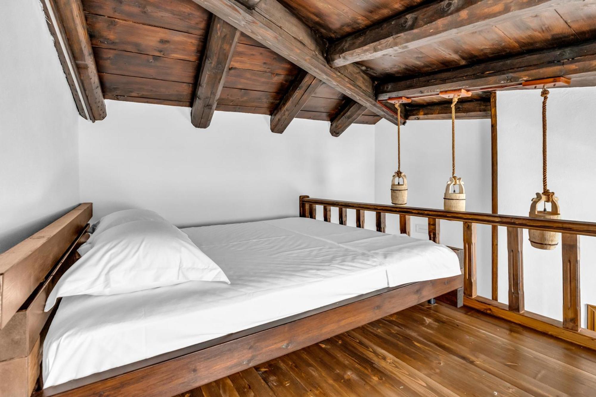 Hotel Bohem Berat Bagian luar foto