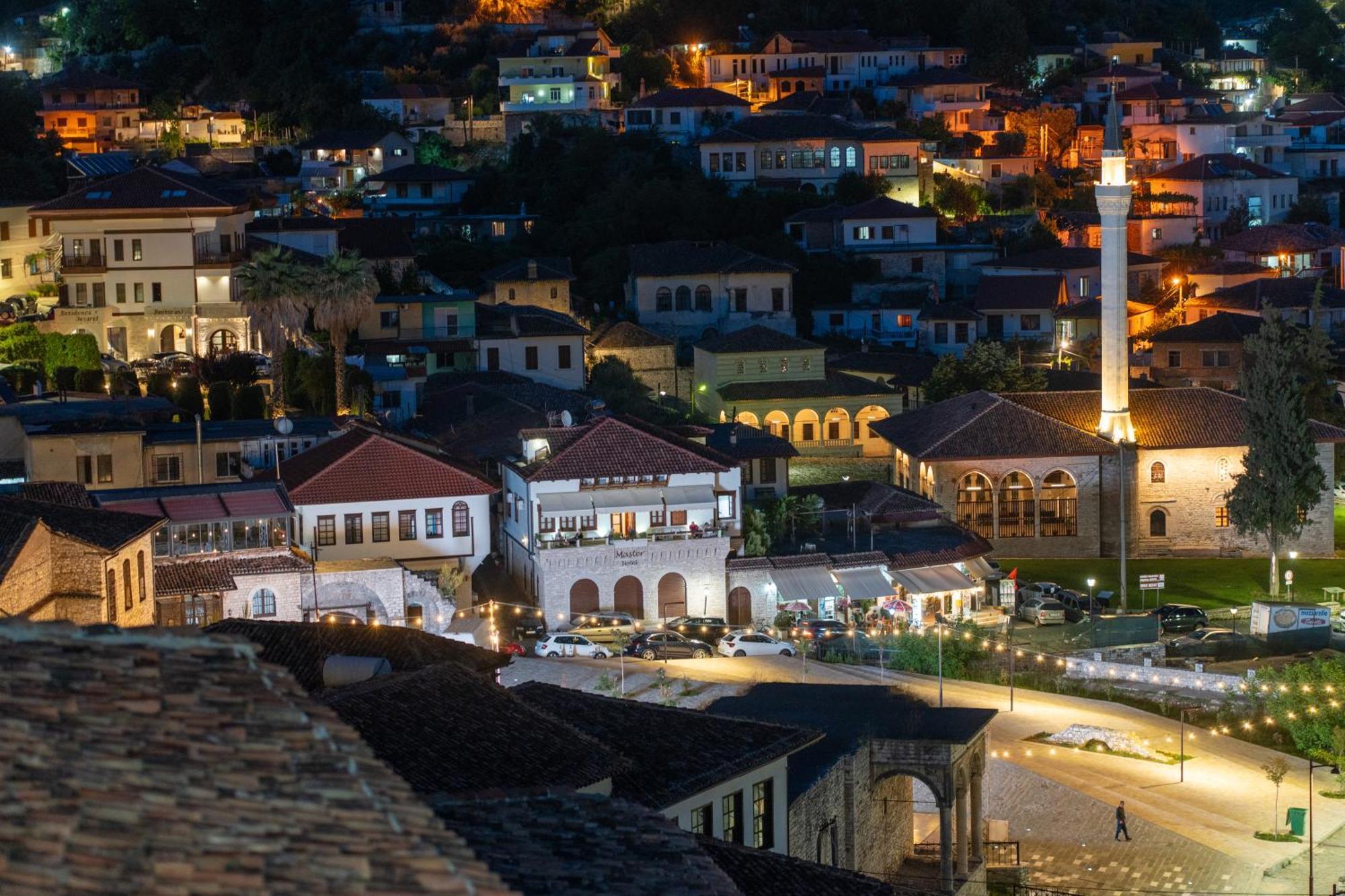 Hotel Bohem Berat Bagian luar foto